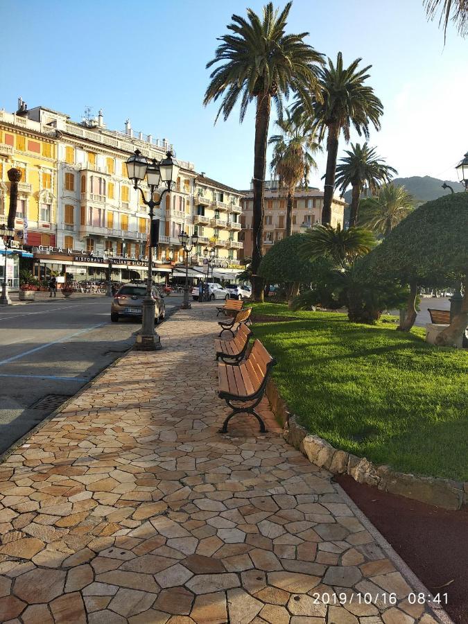 In Centro A Rapallo Exteriör bild